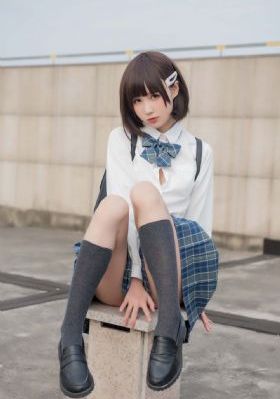 欧美姿洋甘菊舒缓修护霜_高清神马影院手机在线